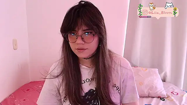 Liia-Bloom online show from 03-11-26, 04:23