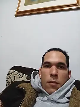 Snapshot of Alejandro260785 chatting on 06-21-26, 03:29 Alejandro260785 online show from 06-21-26, 03:29