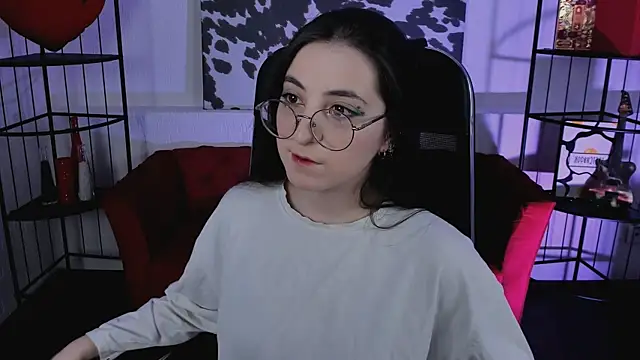 VirtuallVoyant online show from 04-15-26, 07:29