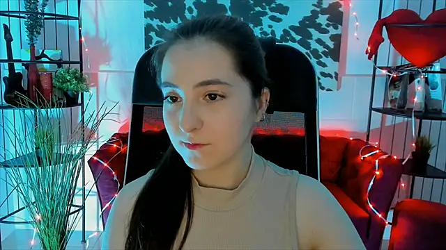 Snapshot of VirtuallVoyant chatting on 09-15-25, 05:08 VirtuallVoyant online show from 09-15-25, 05:08