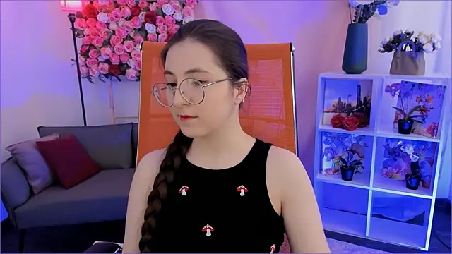 Snapshot of VirtuallVoyant chatting on 02-10-26, 06:45 VirtuallVoyant online show from 02-10-26, 06:45