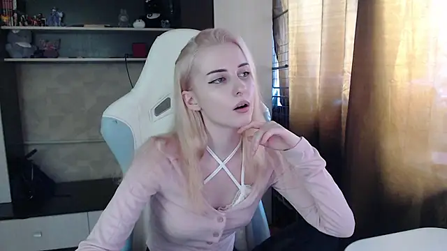 Cutti Crystal online show from 04-01-26, 08:59