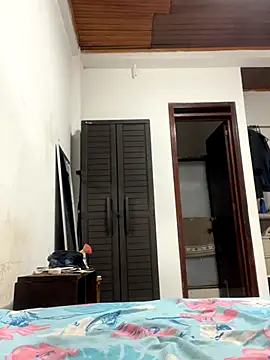 Huitaca  online show from 11-14-25, 02:48