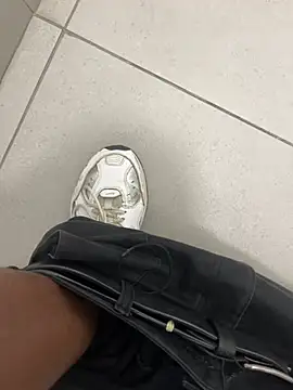 Snapshot of kamo012000 chatting on 02-02-26, 06:56 kamo012000 online show from 02-02-26, 06:56