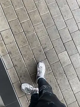 Snapshot of kamo012000 chatting on 09-26-25, 10:44 kamo012000 online show from 09-26-25, 10:44