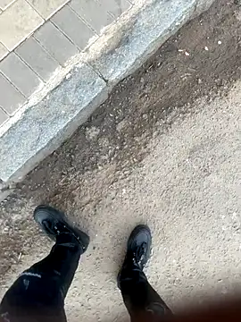 Snapshot of kamo012000 chatting on 11-19-25, 10:48 kamo012000 online show from 11-19-25, 10:48