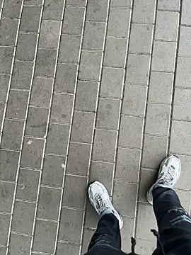 Snapshot of kamo012000 chatting on 01-12-26, 12:34 kamo012000 online show from 01-12-26, 12:34