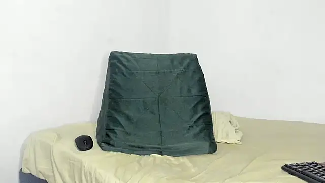  Logan Colton  online show from 04-17-26, 05:16