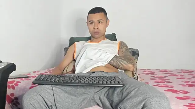  Logan Colton  online show from 06-09-26, 10:00