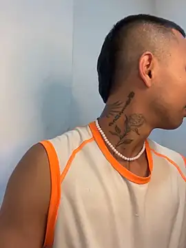  Logan Colton  online show from 09-11-25, 05:13