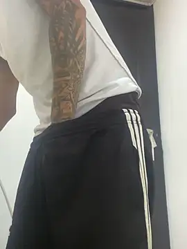  Logan Colton  online show from 03-25-26, 06:29