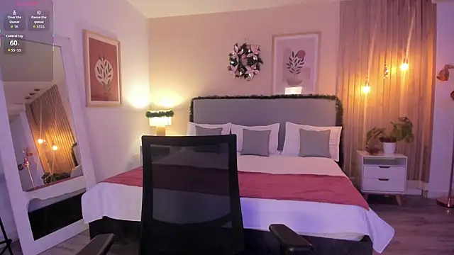 AuroraEvanss online show from 12-20-25, 09:06