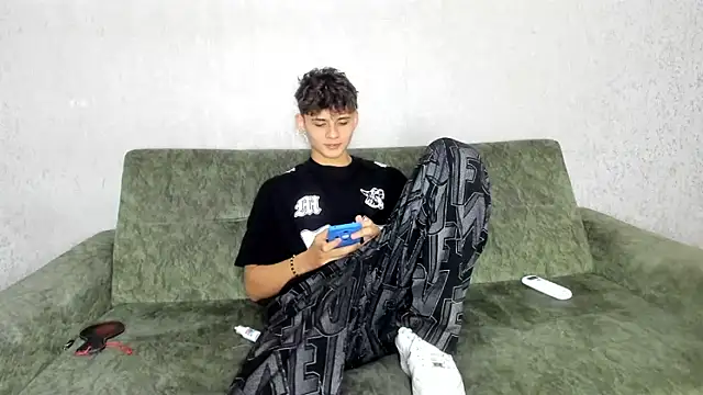 willy sexxx18 online show from 04-06-26, 07:48