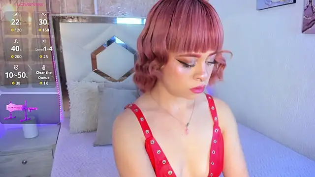 Venuss1  online show from 11-14-25, 06:39