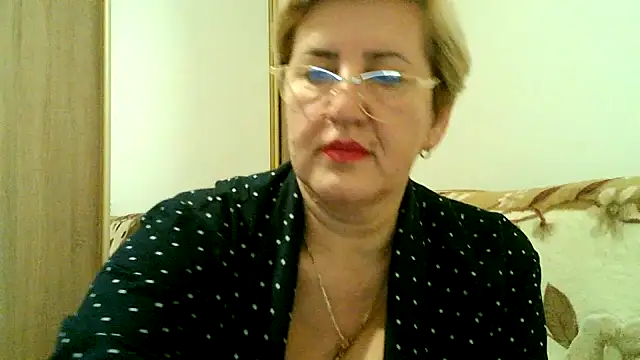 Dana4921 online show from 11-28-25, 05:24