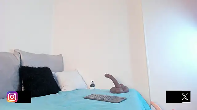 Lilygomezz online show from 01-12-26, 10:11