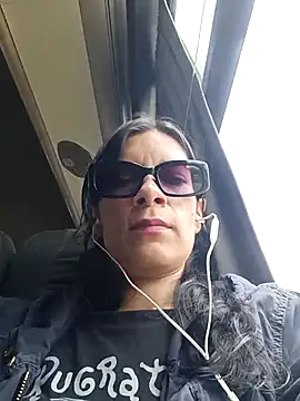 kim lebanon online show from 10-20-25, 04:07