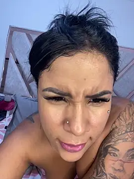 MarianaaSantos online show from 04-05-26, 06:20