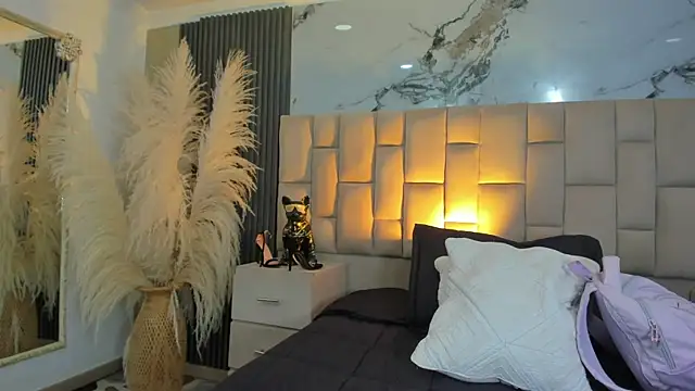 cloesummerr  online show from 03-21-26, 12:31