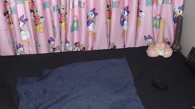 Snapshot of TrishahXo chatting on 05-27-26, 07:10 TrishahXo online show from 05-27-26, 07:10
