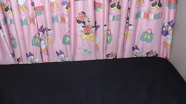TrishahXo online show from 06-11-26, 08:06