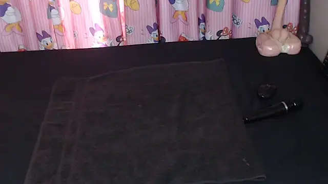 Snapshot of TrishahXo chatting on 05-24-26, 10:15 TrishahXo online show from 05-24-26, 10:15