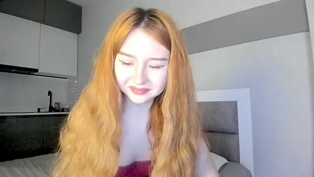 Snapshot of Clarity_Yumi chatting on 10-04-25, 02:46 Clarity Yumi online show from 10-04-25, 02:46
