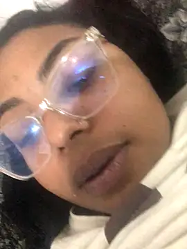 Snapshot of cariocasafada chatting on 09-18-25, 01:30 cariocasafada online show from 09-18-25, 01:30