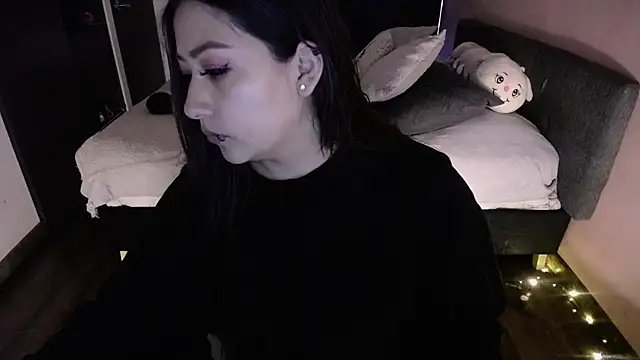 Mia 1120 online show from 01-13-26, 07:51