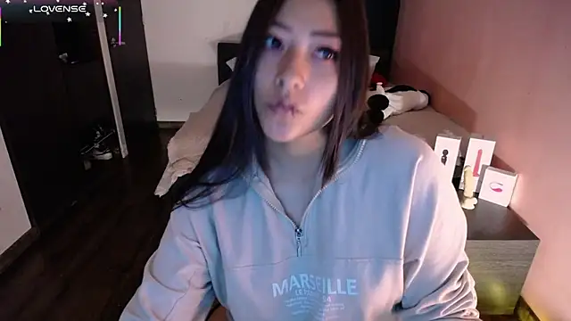 Mia 1120 online show from 01-06-26, 07:07