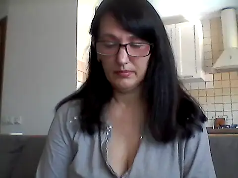 Elena48324 online show from 05-02-26, 10:31