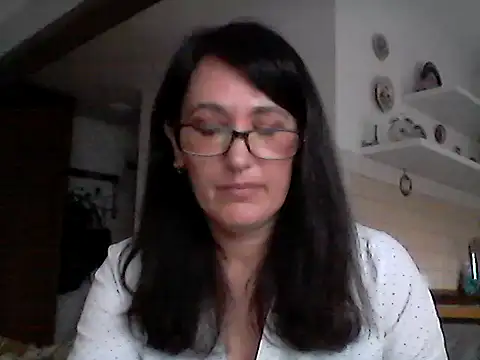Elena48324 online show from 05-13-26, 05:20