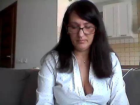 Elena48324 online show from 06-04-26, 09:36