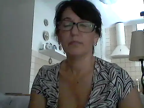 Elena48324 online show from 07-18-26, 02:14
