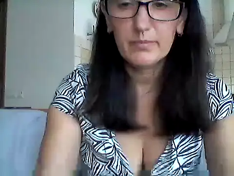 Elena48324 online show from 07-05-26, 10:11