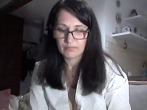 Elena48324 online show from 04-01-26, 06:05