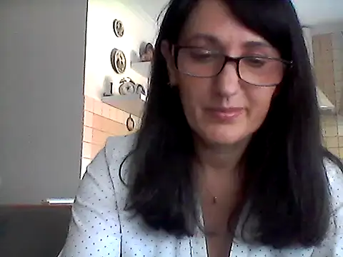 Elena48324 online show from 06-18-26, 09:58