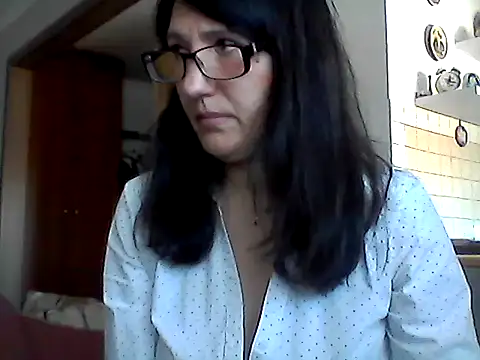 Elena48324 online show from 04-05-26, 09:16