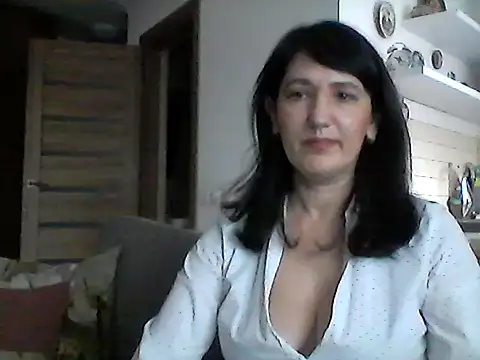 Elena48324 online show from 02-08-26, 09:51