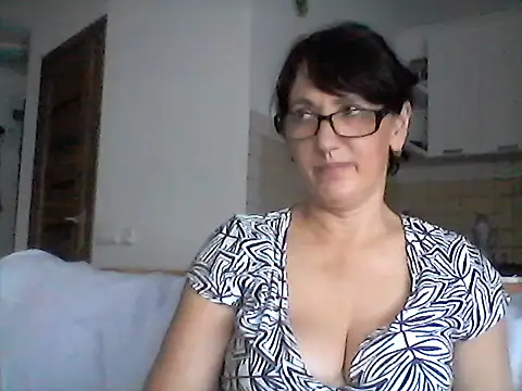 Elena48324 online show from 07-03-26, 11:17