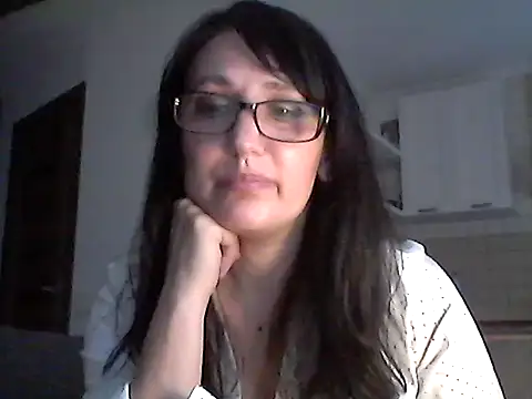 Elena48324 online show from 05-06-26, 05:28