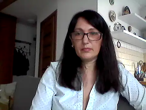 Elena48324 online show from 05-12-26, 10:32