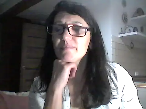 Elena48324 online show from 02-11-26, 06:30