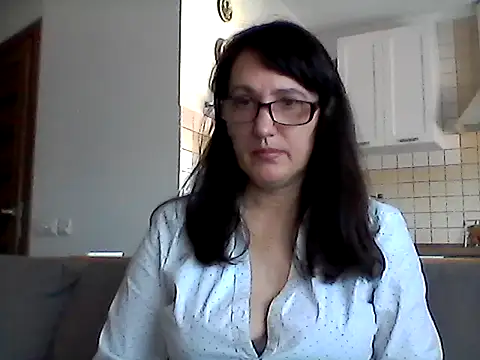Elena48324 online show from 05-17-26, 06:24
