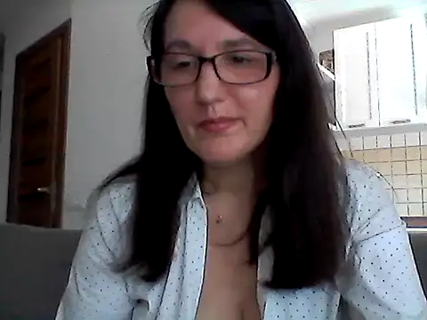 Elena48324 online show from 05-22-26, 09:51
