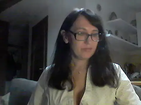 Elena48324 online show from 06-05-26, 06:57