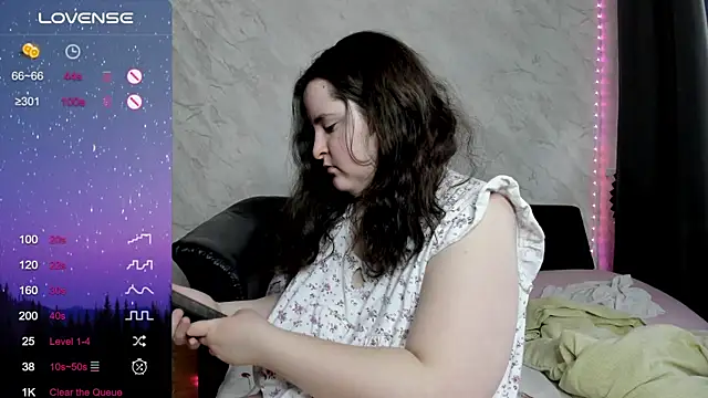 alice allens online show from 10-06-25, 01:12