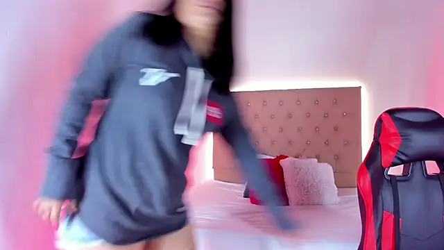 Zafiro  Brown online show from 10-09-25, 12:17