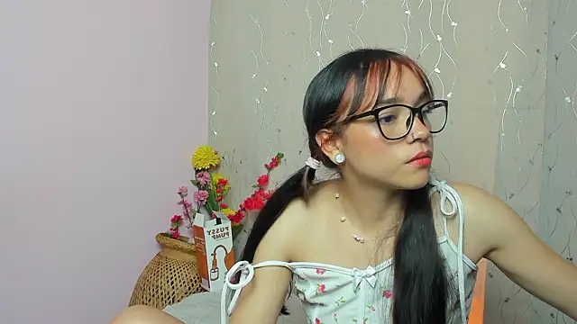 Dafne Mel online show from 03-13-26, 08:03