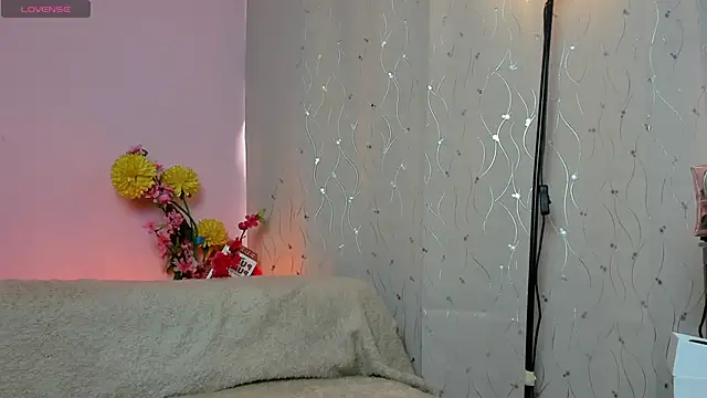 Dafne Mel online show from 04-11-26, 06:55